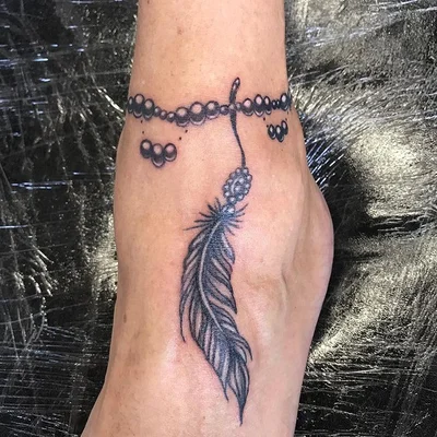 Sarah Swann tattoo 034