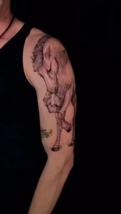 Saraid Montaner tattoo 017