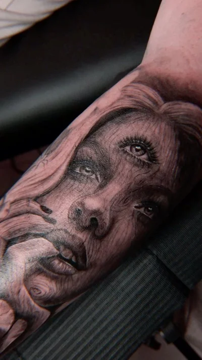 Saraid Montaner tattoo 036