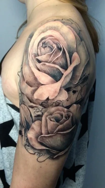 Saraid Montaner tattoo 037