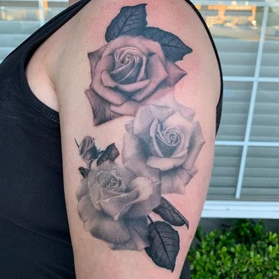Sarah tattoo 040