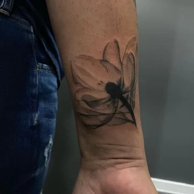 Sarah tattoo 044