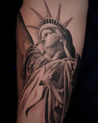 Sarah tattoo 048