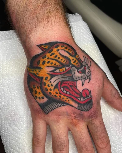 Sara Kaltenhauser tattoo 043