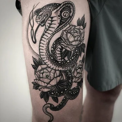 Sara Lewis tattoo 019