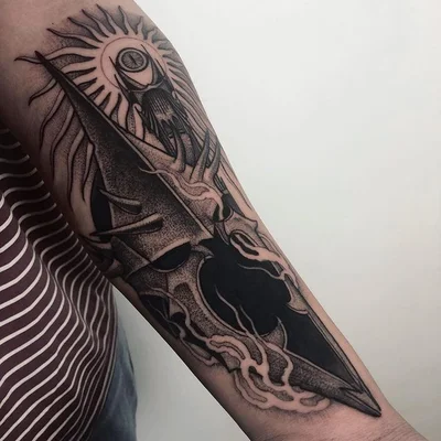 Sara Lewis tattoo 039
