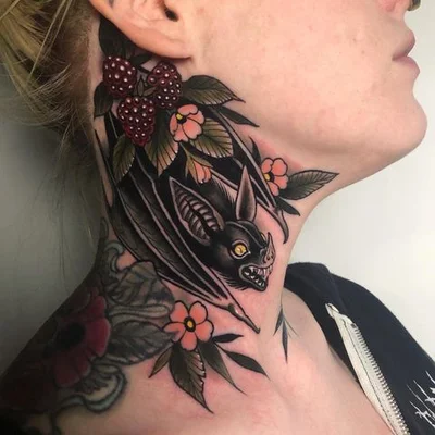 Sara Lewis tattoo 040