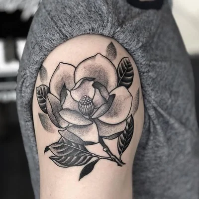 Sara Lewis tattoo 043
