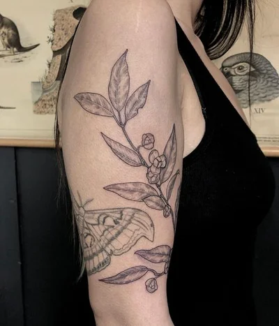 Sara Lou tattoo 050