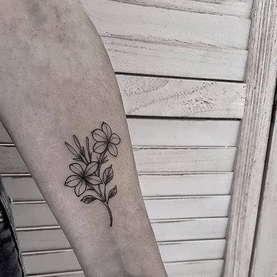 Sara tattoo 012