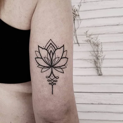 Sara tattoo 018
