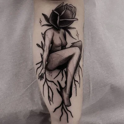 Sara tattoo 041