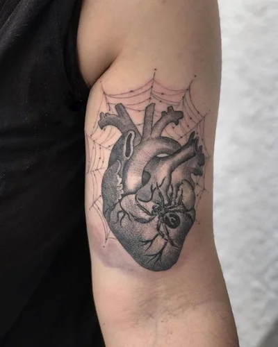 Sara Ruiz tattoo 011