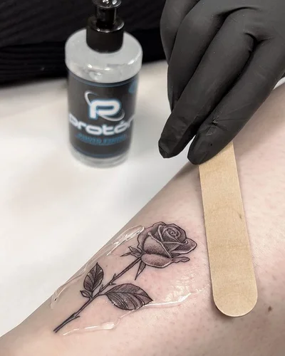 Sara Urban tattoo 015