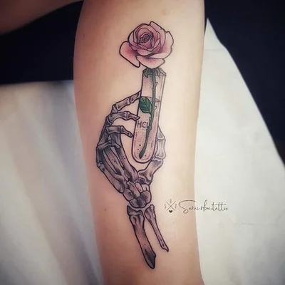 Sara Urban tattoo 021