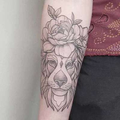 Sara Urban tattoo 022