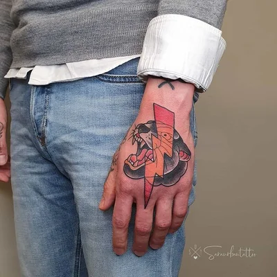 Sara Urban tattoo 032