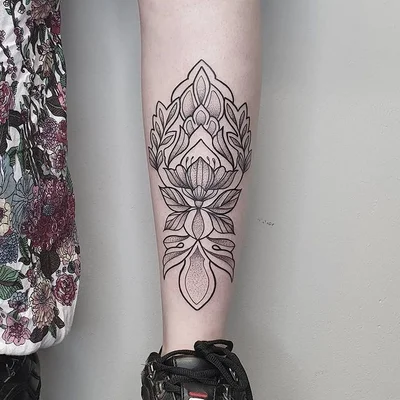 Sara Urban tattoo 042
