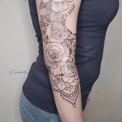 Sara Urban tattoo 045