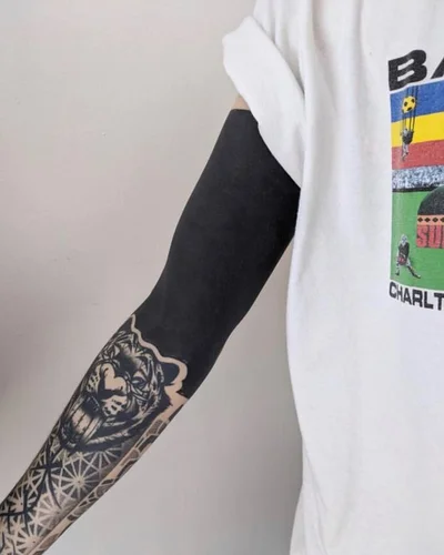 Sarah Blackwood tattoo 020