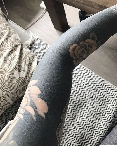 Sarah Blackwood tattoo 025