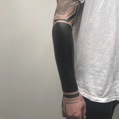 Sarah Blackwood tattoo 026