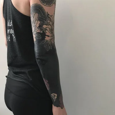 Sarah Blackwood tattoo 028