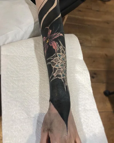 Sarah Blackwood tattoo 036