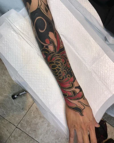 Sarah Blackwood tattoo 037