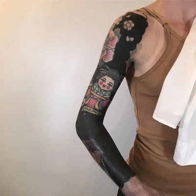 Sarah Blackwood tattoo 046