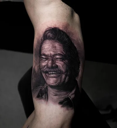 Saree Gonzalez tattoo 020