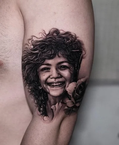 Saree Gonzalez tattoo 030
