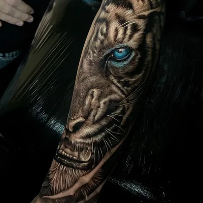 Sarah Sui tattoo 031