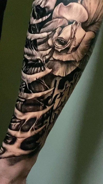 Sarah Sui tattoo 037
