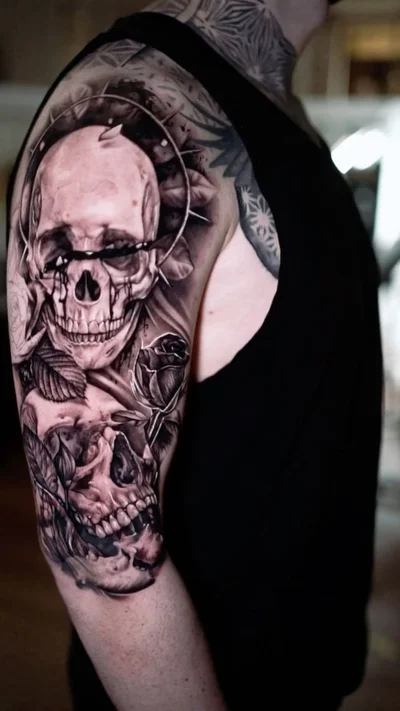 Sarah Sui tattoo 040