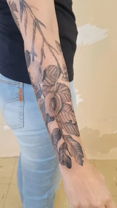 𝐒𝐚𝐫𝐢 tattoo 015