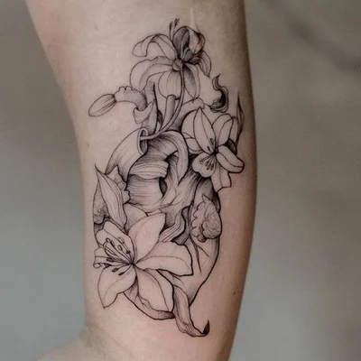 𝐒𝐚𝐫𝐢 tattoo 048
