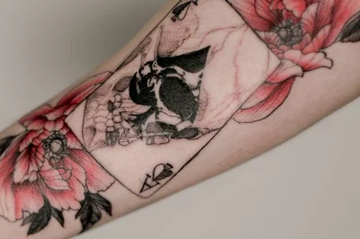 𝐒𝐚𝐫𝐢 tattoo 050
