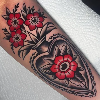 Saschi McCormack Tattooing tattoo 037