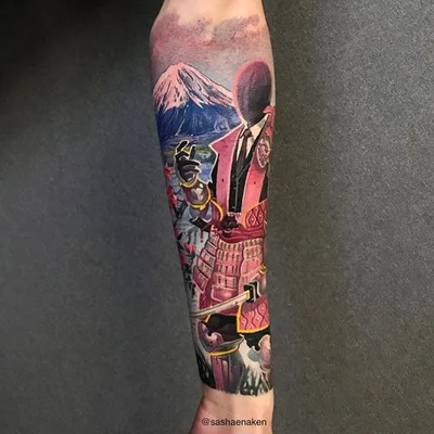 Sasha Enaken tattoo 010