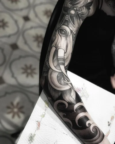 Sasha Katuna tattoo 010