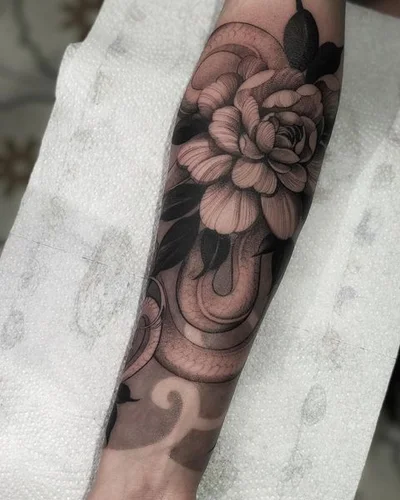 Sasha Katuna tattoo 016