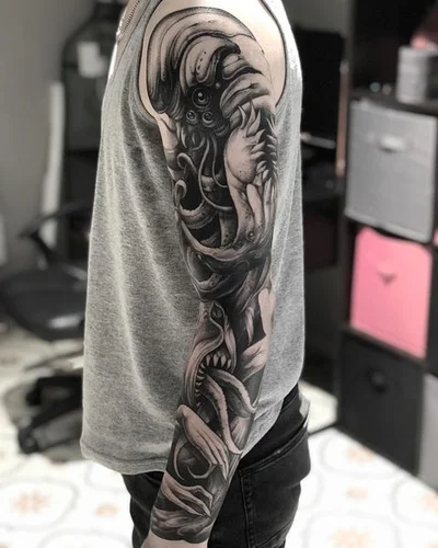 Sasha Katuna tattoo 020