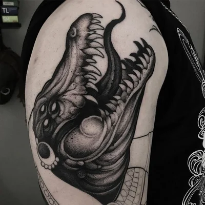 Sasha Katuna tattoo 030