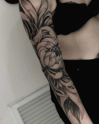 Sasha Katuna tattoo 035