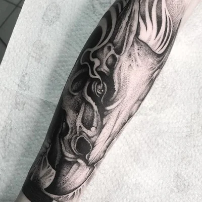 Sasha Katuna tattoo 039