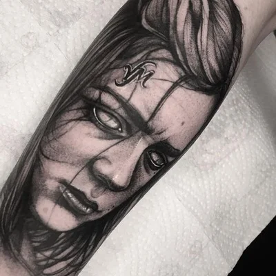 Sasha Katuna tattoo 040