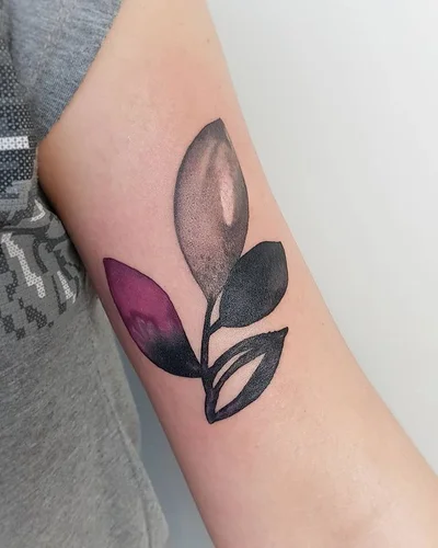 Sasha Marsh tattoo 035