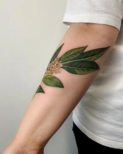 Sasha Marsh tattoo 042