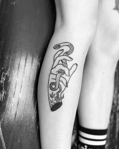 Sasha Nicole tattoo 037